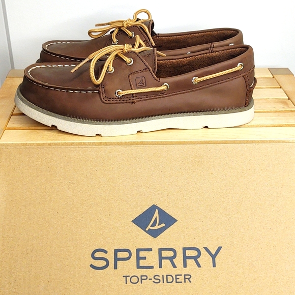 Sperry🤎Boat Shoe, Size 4.5 M (big boys) 🆕 - Picture 1 of 5